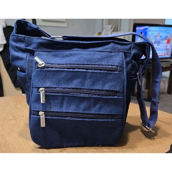 Gold Coast Blue Denim Crossbody Purse Messenger Bag w/ Many Pockets - Picture 1 of 6